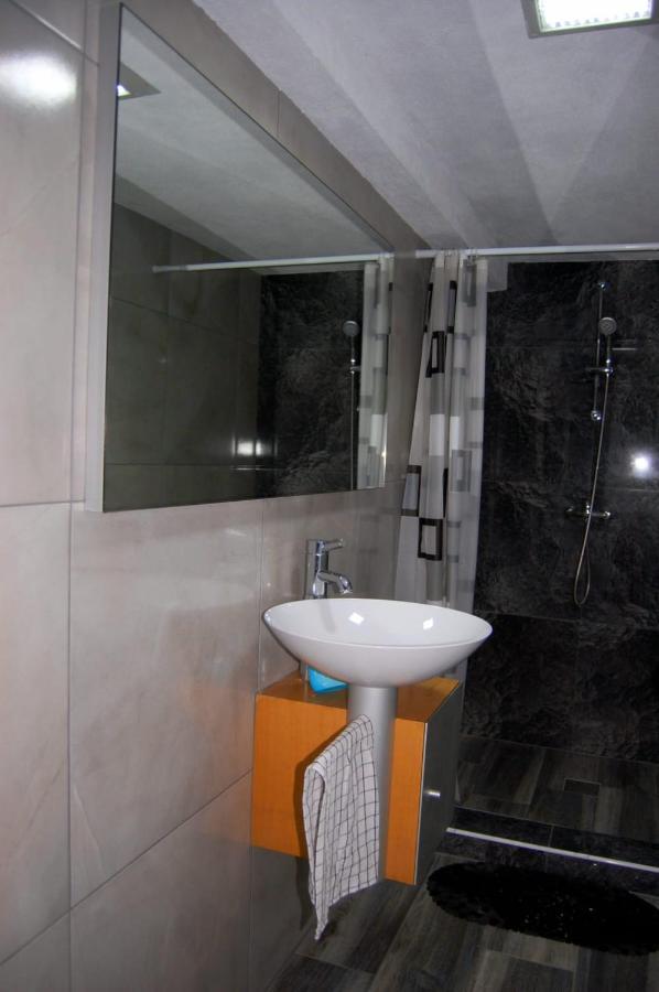 Vila Phoenix Călimăneşti エクステリア 写真